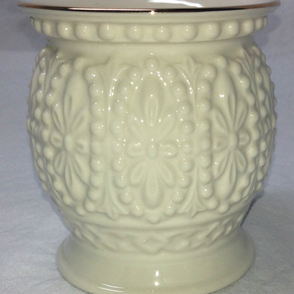 Vintage Lenox Handcrafted Porcelain White Small Tea light Candle Holder NIB